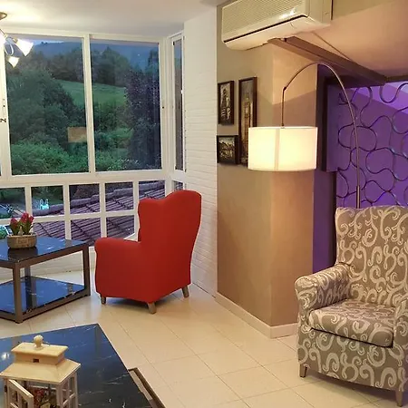 Hotel Camping ريباذيسييّا