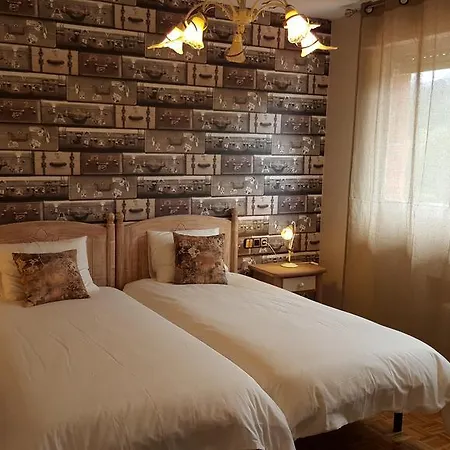 فندق Hotel Camping ريباذيسييّا