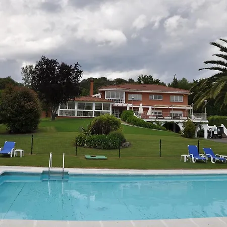فندق Hotel Camping 3*