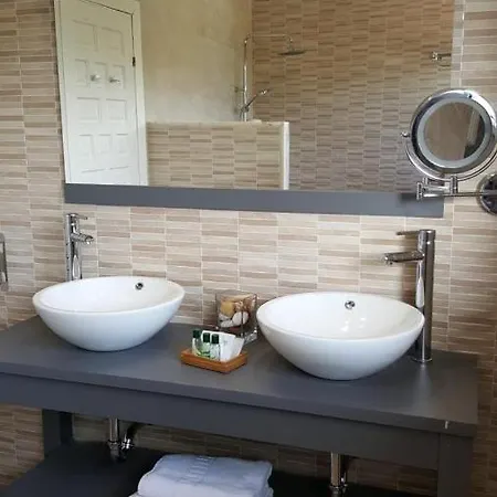 Hotel Camping فندق ريباذيسييّا