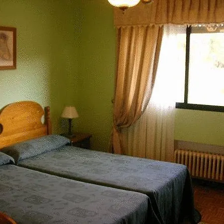 فندق Hotel Camping ريباذيسييّا